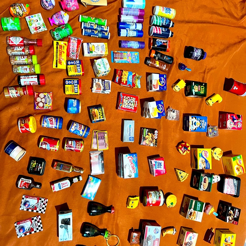 Mini brands and such